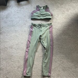 Khole Kardashian Fabletics set